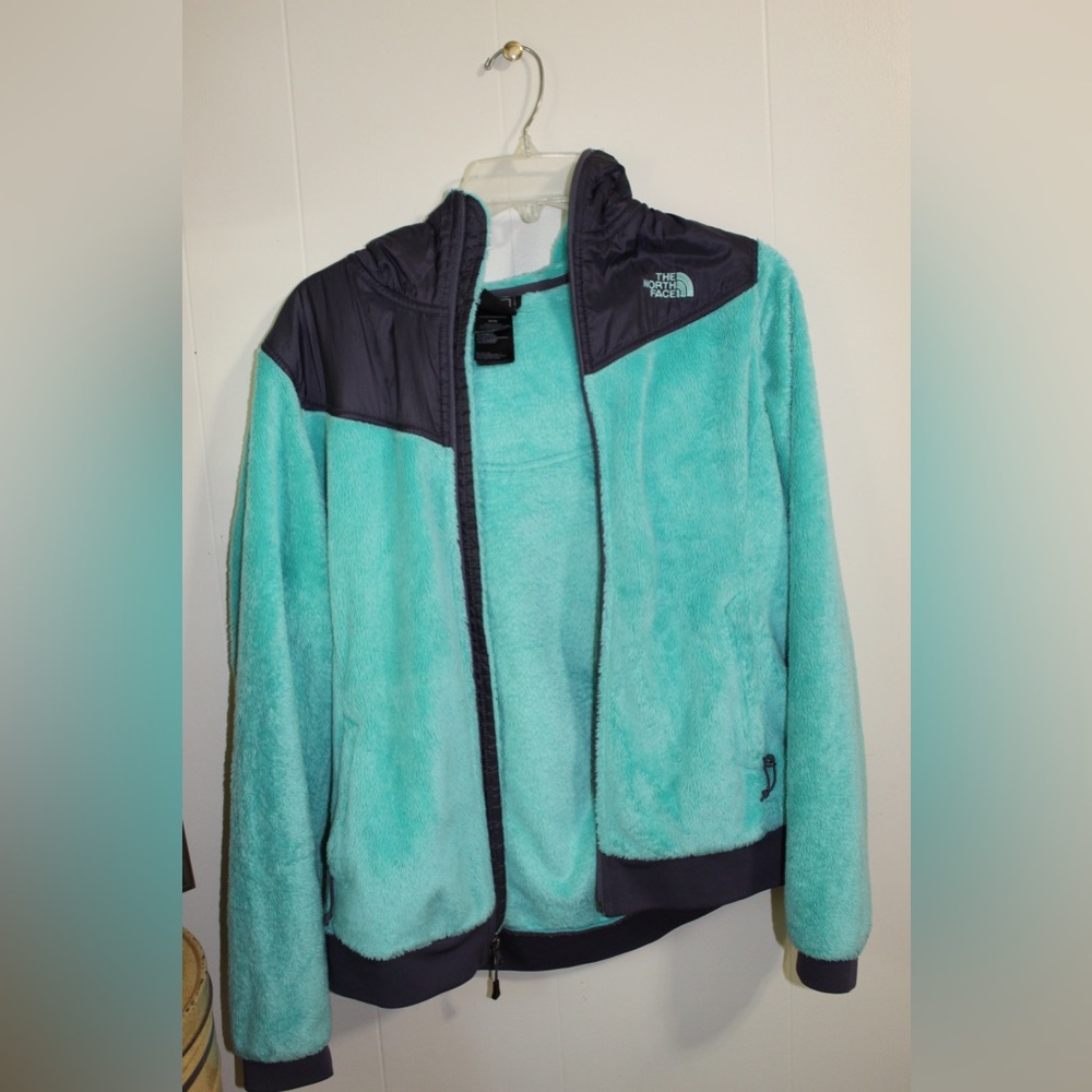 NorthFace Turquoise Jacket